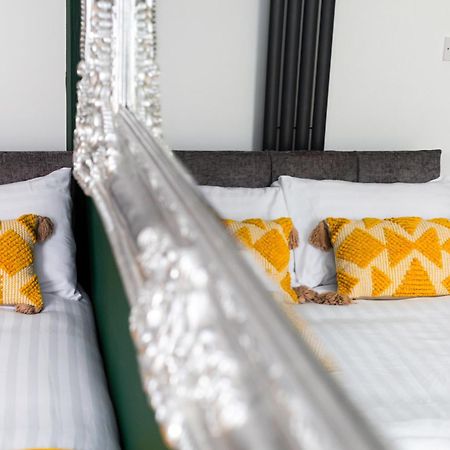 Snuggle Cove Apartments By Bella Vita Stays Liverpool Esterno foto