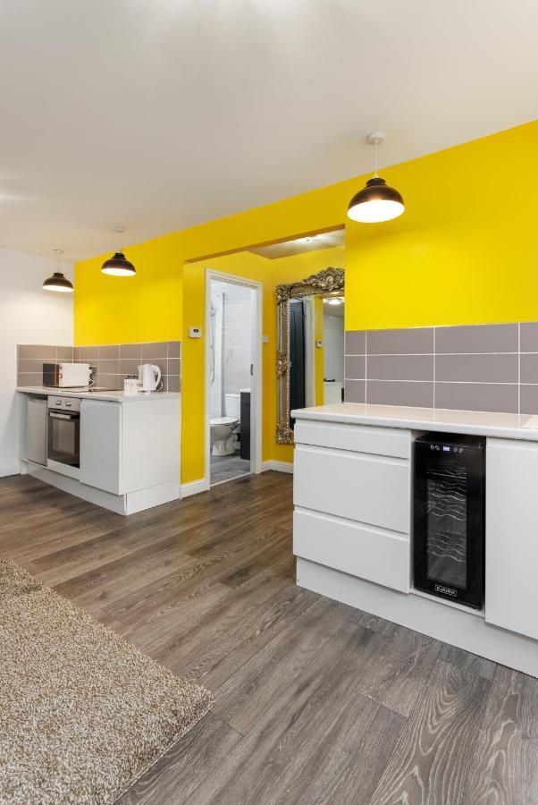Snuggle Cove Apartments By Bella Vita Stays Liverpool Esterno foto