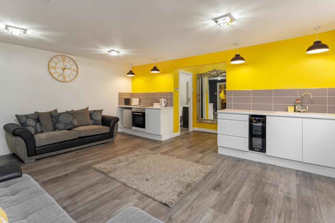 Snuggle Cove Apartments By Bella Vita Stays Liverpool Esterno foto